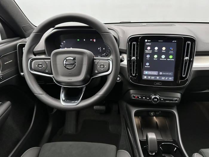 Volvo XC40 B4 AUT DARK PLUS