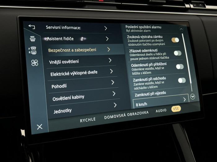 Land Rover Range Rover Sport D300 DYNAMIC SE AWD Aut 3.0 d Dynamic SE