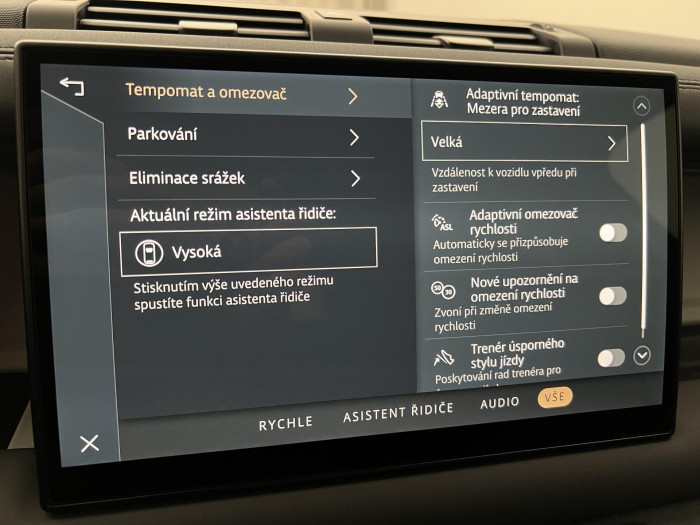 Land Rover Defender 110 D200 S AWD Aut REZERVACE 3.0 d