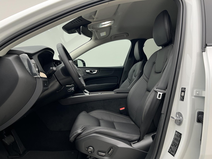 Volvo XC60 B5 AWD AUT DARK PLUS
