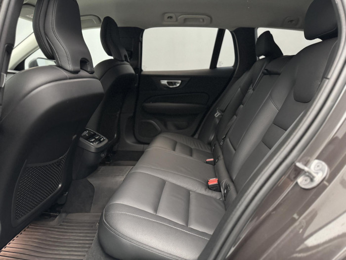 Volvo V60 CC B5 AWD PLUS REZERVACE