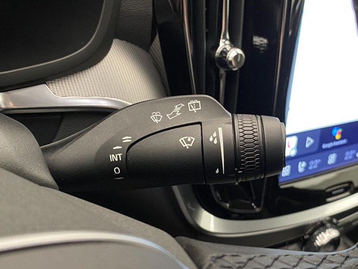 Volvo V60 B4 AUT DARK PLUS