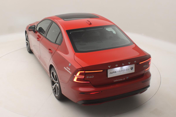 Volvo S60 B5 AWD AUT DARK ULTIMATE