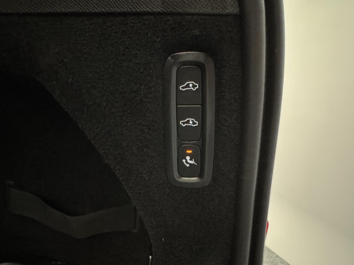 Volvo XC90 B5 AWD ULTIMATE BRIGHT AUT 7M