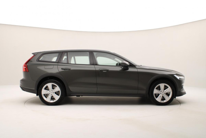 Volvo V60 CC B4 AWD ADVANCED REZERVACE 2.0 CC CC