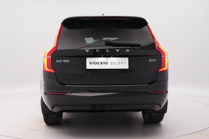 Volvo XC90 B5 AWD ULTIMATE DARK AUT 1.maj