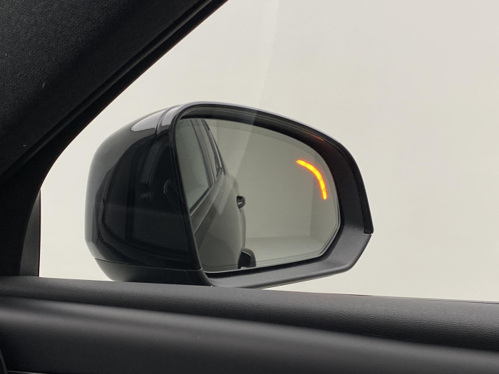 Volvo XC40 B4 AUT PLUS BLACK EDITION