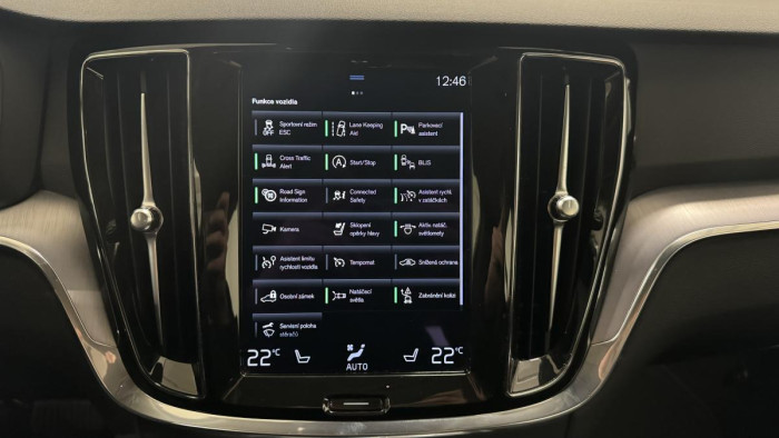 Volvo V60 B4 MOMENTUM ADVANCED REZERVACE 2.0 Momentum