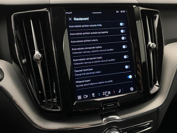 Volvo XC60 B4 AWD DARK PLUS AUT