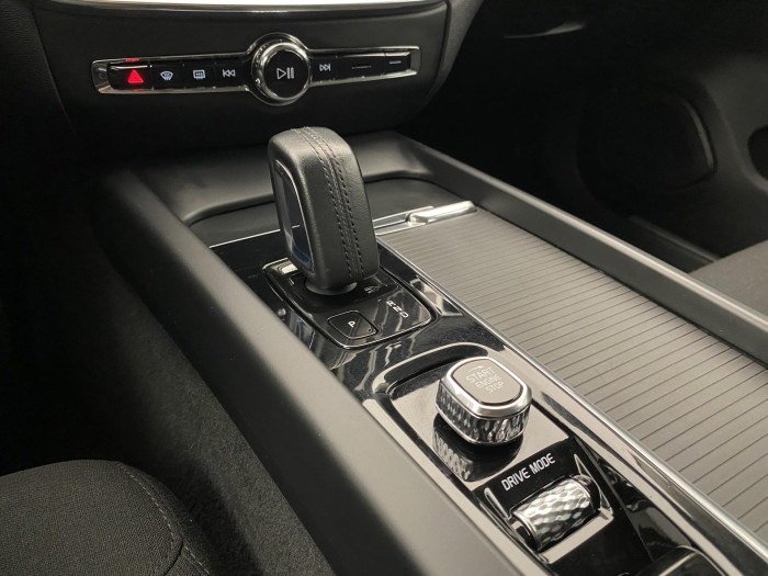 Volvo V60 B4 MOMENTUM AUT 2.0 Momentum