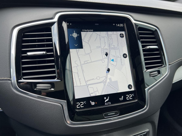 Volvo XC90 B5 R-DESIGN AWD 7MÍSTNÁ Aut