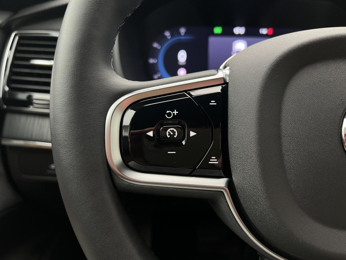 Volvo XC90 T8 AWD RECHARGE ULTRA DARK CZ