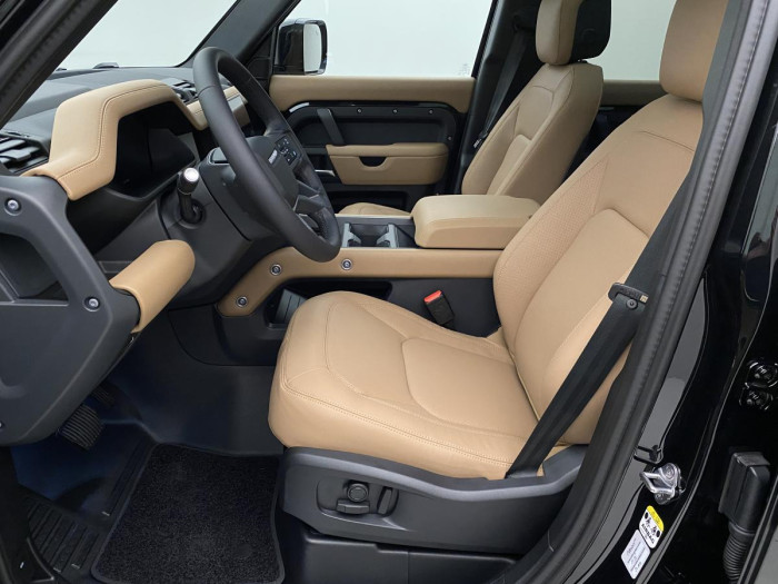 Land Rover Defender 110 D300 X-DYNAMIC HSE AWD AUT 3.0 d Dynamic