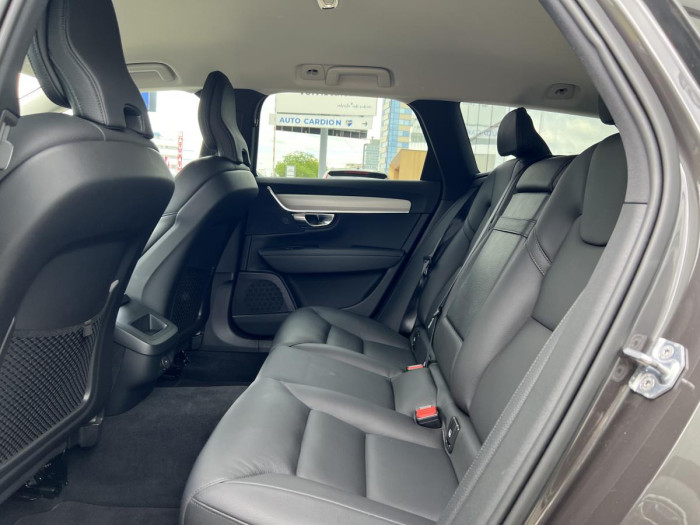 Volvo V90 D4 MOMENTUM PRO Aut 1.maj. 2.0 d Momentum