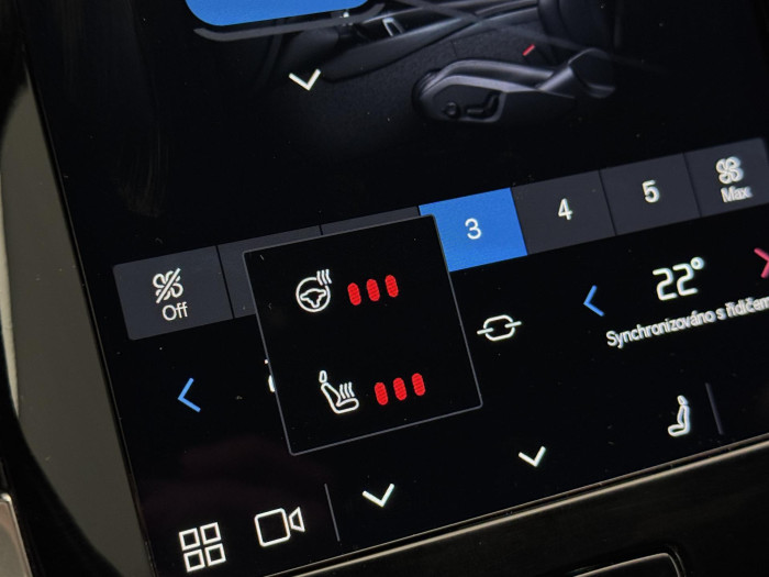 Volvo XC90 B5 AWD PLUS DARK CZ 1.maj