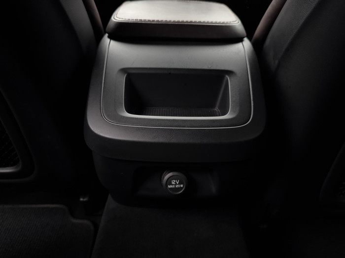 Volvo V90 CC D5 AWD PRO CZ 1.maj 2.0 d CC CC