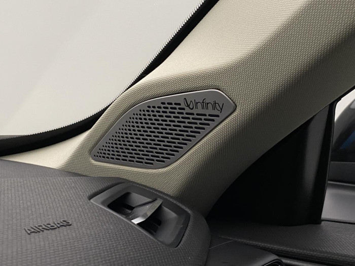 Lynk & Co 01 PHEV DCT AUT 1.maj. REZERVACE