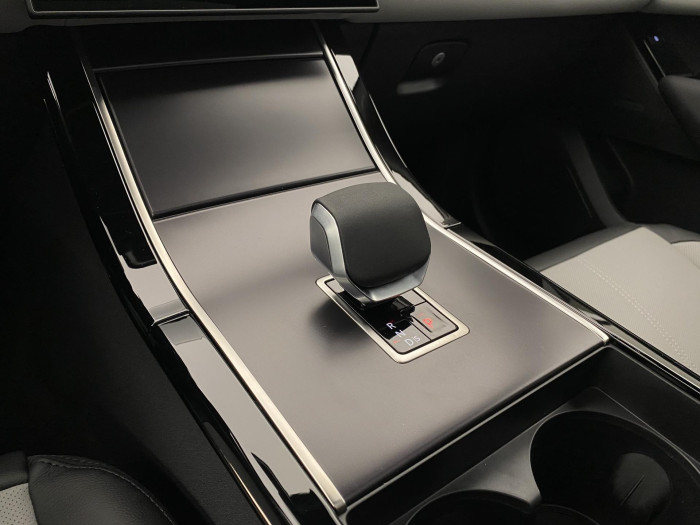 Land Rover Range Rover Velar D300 Dynamic SE AUT AWD 3.0 d Dynamic SE