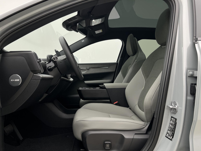 Volvo EX30 CC PURE ELECTRIC TWIN MOTOR UL CC CC