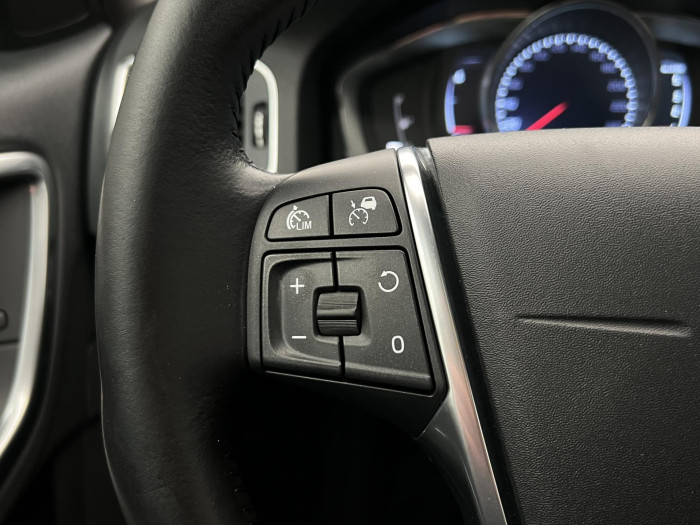 Volvo V60 D4 SUMMUM AUT 2.0 d Summum