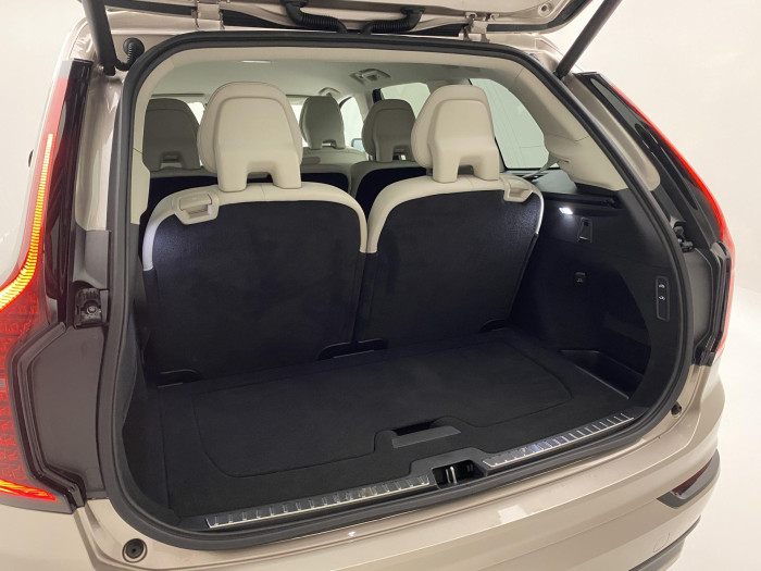 Volvo XC90 T8 AWD RECHARGE DARK PLUS 7m