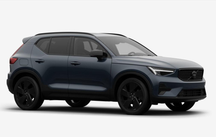 Volvo XC40 B3 AUT PLUS BLACK EDITION