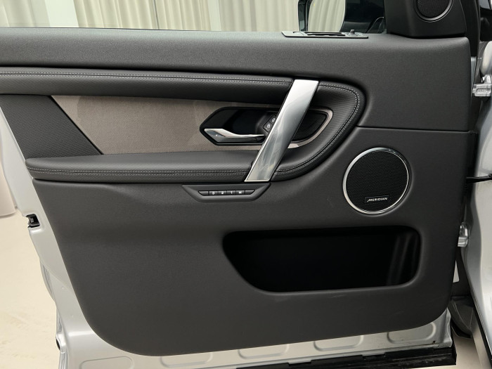 Land Rover Discovery Sport P300e DYNAMIC SE REZERVACE 1.5 Dynamic SE