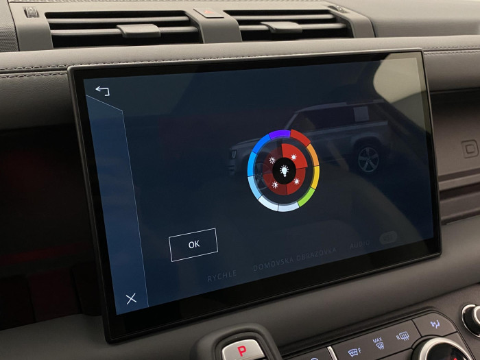 Land Rover Defender 110 D300 X-D HSE REZERVACE 3.0 d d