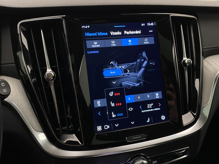 Volvo V60 CC B5 AWD BRIGHT REZERVACE 2.0 CC CC