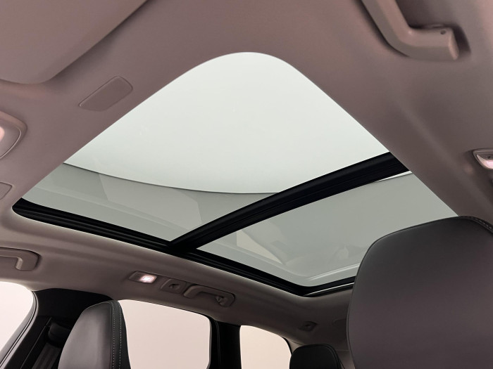 Volvo XC60 B5 AWD DARK ULTRA AUT