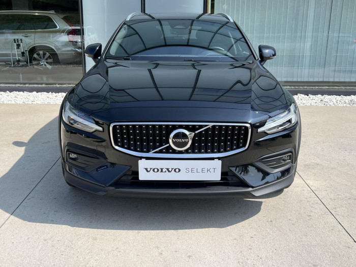 Volvo V60 CROSS COUNTRY B5 AWD Aut 1.maj