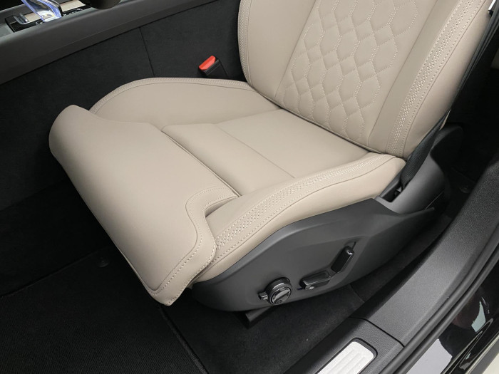 Volvo XC60 B5 AWD AUT DARK PLUS