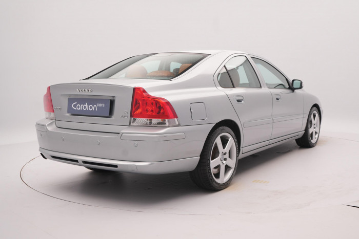 Volvo S60 AWD R-DESIGN CZ 1.maj