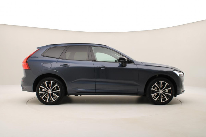 Volvo XC60 B4 AWD ULTIMATE DARK CZ 1.maj