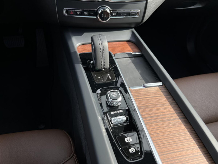 Volvo XC60 T6 AWD RECHARGE INSCRIPTION