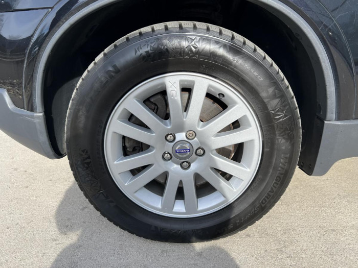 Volvo XC90 D5 AWD SUMMUM 7MÍSTNÁ 2.4 d Summum