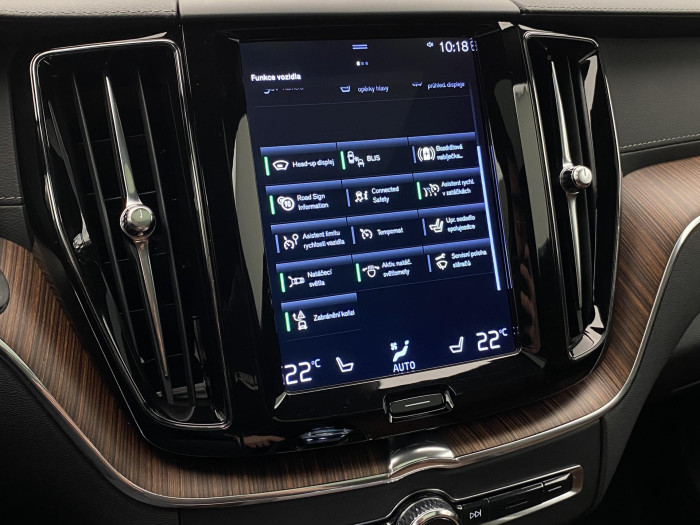 Volvo XC60 B5 AWD INSCRIPTION AUT CZ