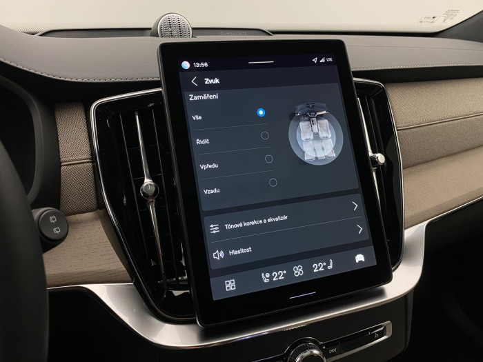 Volvo XC90 T8 AWD RECHARGE DARK ULTRA 7m