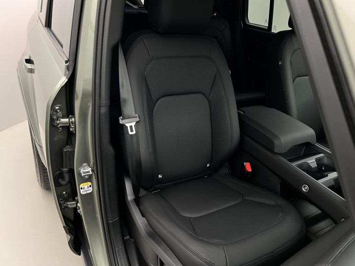 Land Rover Defender 110 D300 X-DYNAMIC SE AWD Aut 3.0 d Dynamic SE