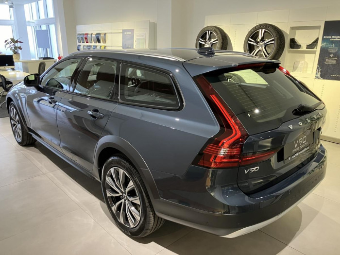Volvo V90 B4 AWD AUT CROSS COUNTRY PLUS 2.0 Plus