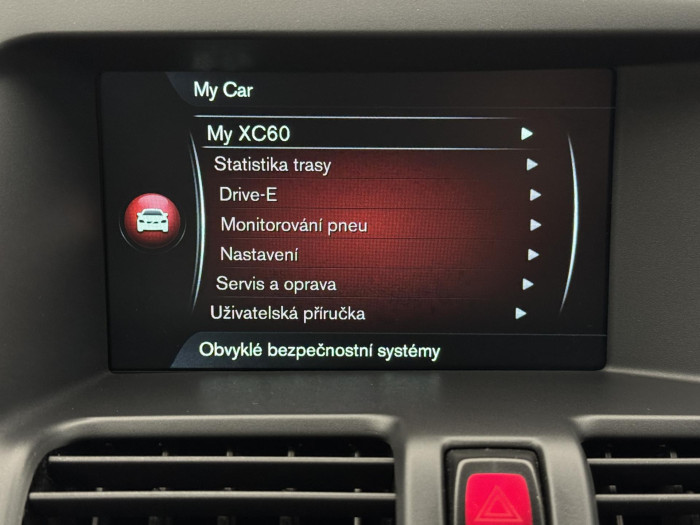 Volvo XC60 D4 AWD MOMENTUM 2.4 d Momentum