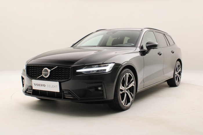 Volvo V60 B4 PLUS DARK REZERVACE