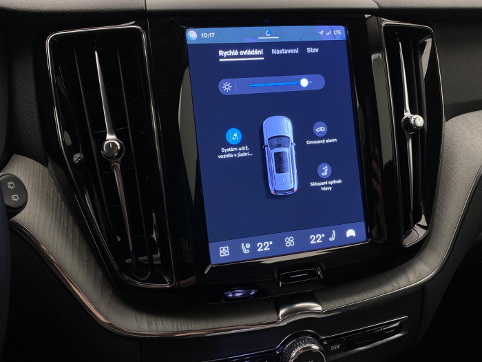 Volvo XC60 B5 AWD DARK PLUS AUT