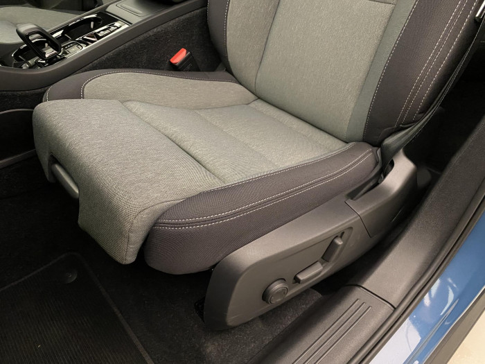 Volvo XC40 B5 AWD PLUS AUT REZERVACE