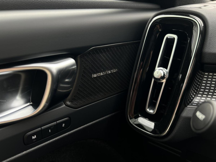 Volvo XC40 B4 AUT DARK ULTIMATE