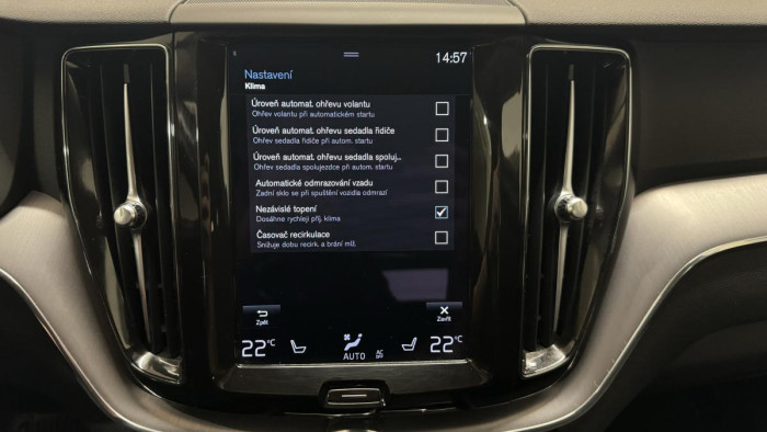 Volvo XC60 B4 AWD MOMENTUM AUT 2.0 Momentum