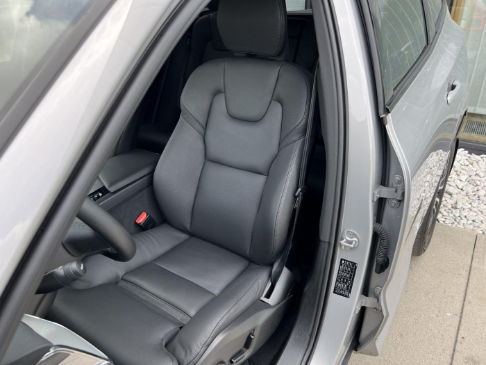 Volvo XC60 B4 PLUS DARK Aut 1.maj. 2.0 Plus