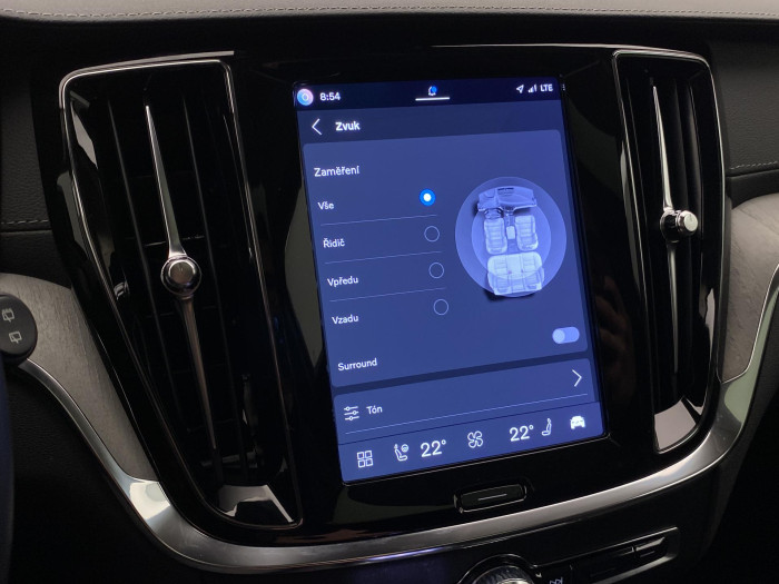 Volvo V60 T8 AWD PLUG-IN BRIGHT ULTRA CZ