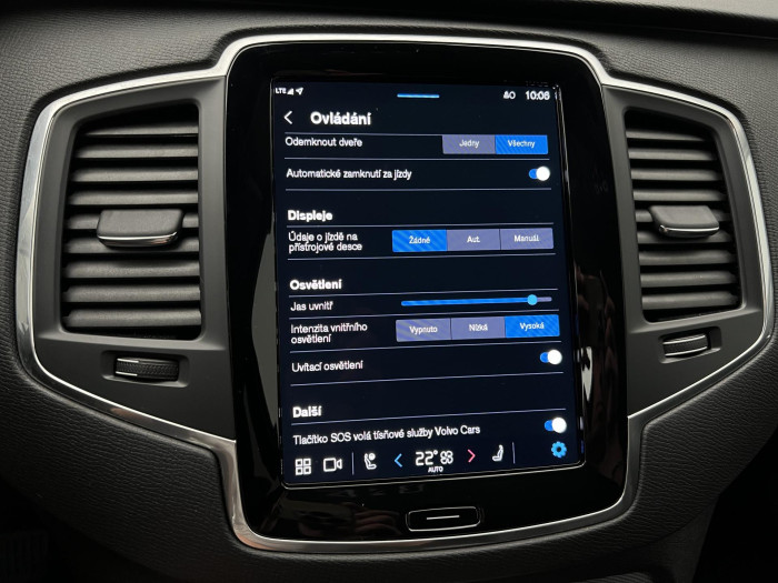 Volvo XC90 B5 AWD CORE 7MÍSTNÁ AUT  CZ