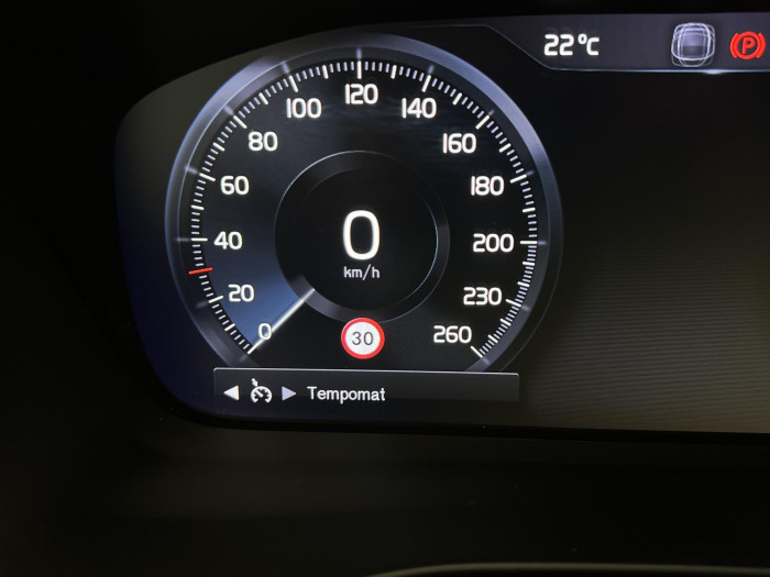 Volvo XC40 T3 TEMPOMAT AUT 1.maj.